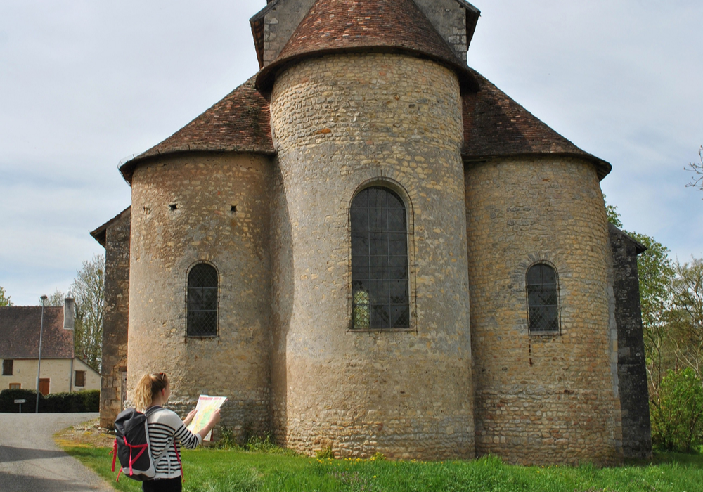 Eglise clunisienne de Champvoux ©OTLesBertranges